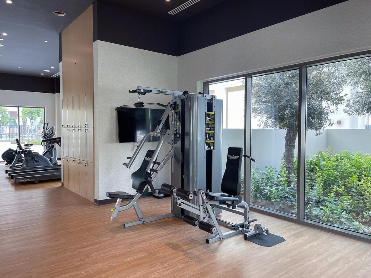 Elegant 4-Bedroom Apartment Perfect For Families In Dubai Creek Harbour Exterior foto