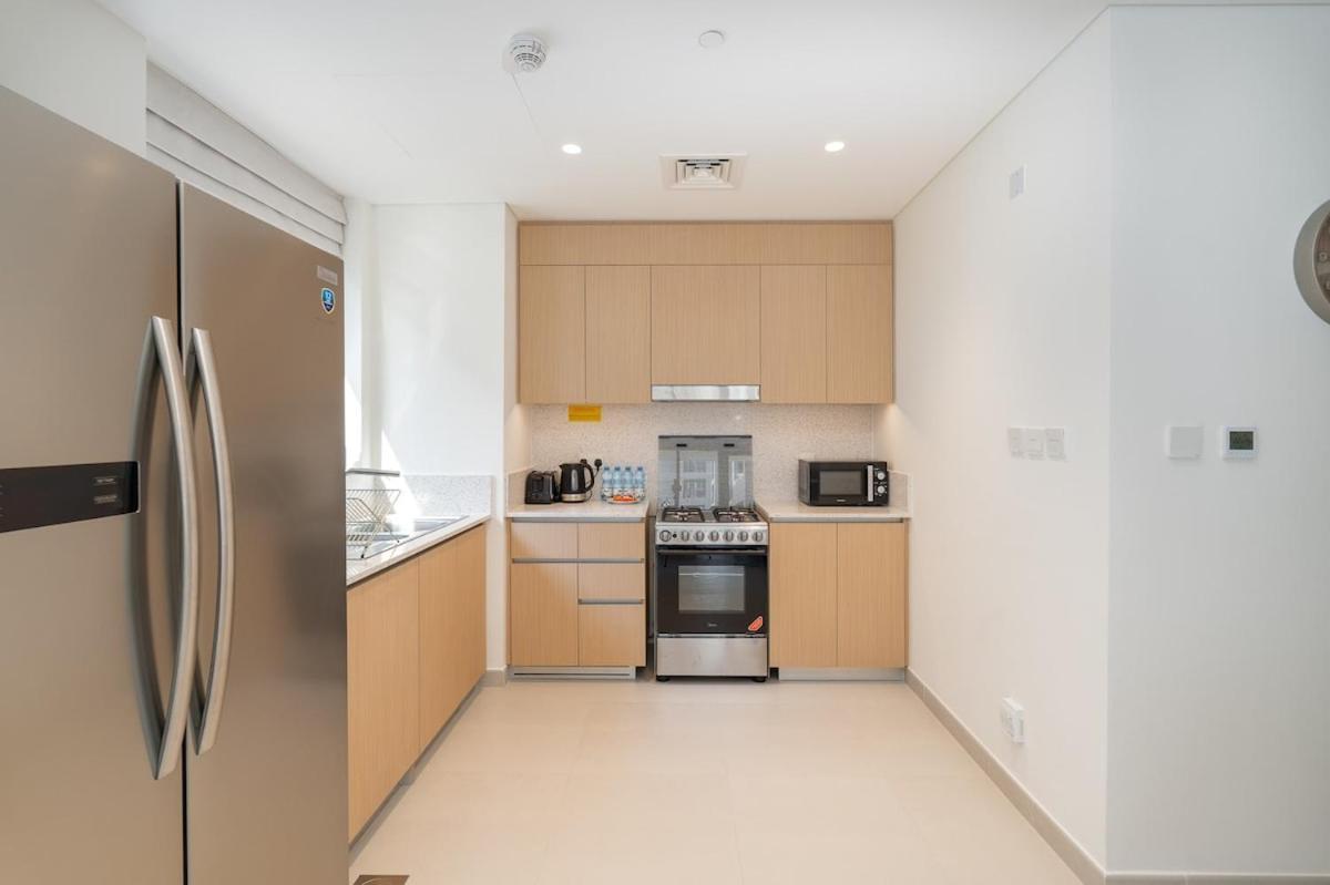 Elegant 4-Bedroom Apartment Perfect For Families In Dubai Creek Harbour Exterior foto